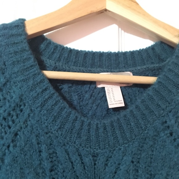 TEAL CABLE KNIT SWEATER - Picture 2 of 2